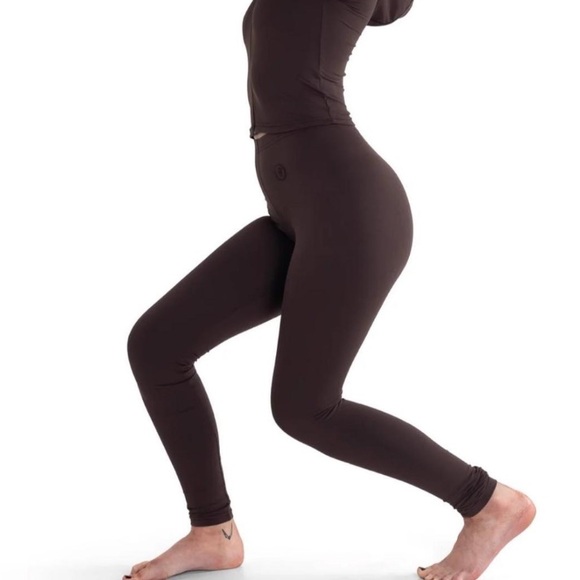 Body by Raven Body Basics Leggings (Brown) - Picture 1 of 3